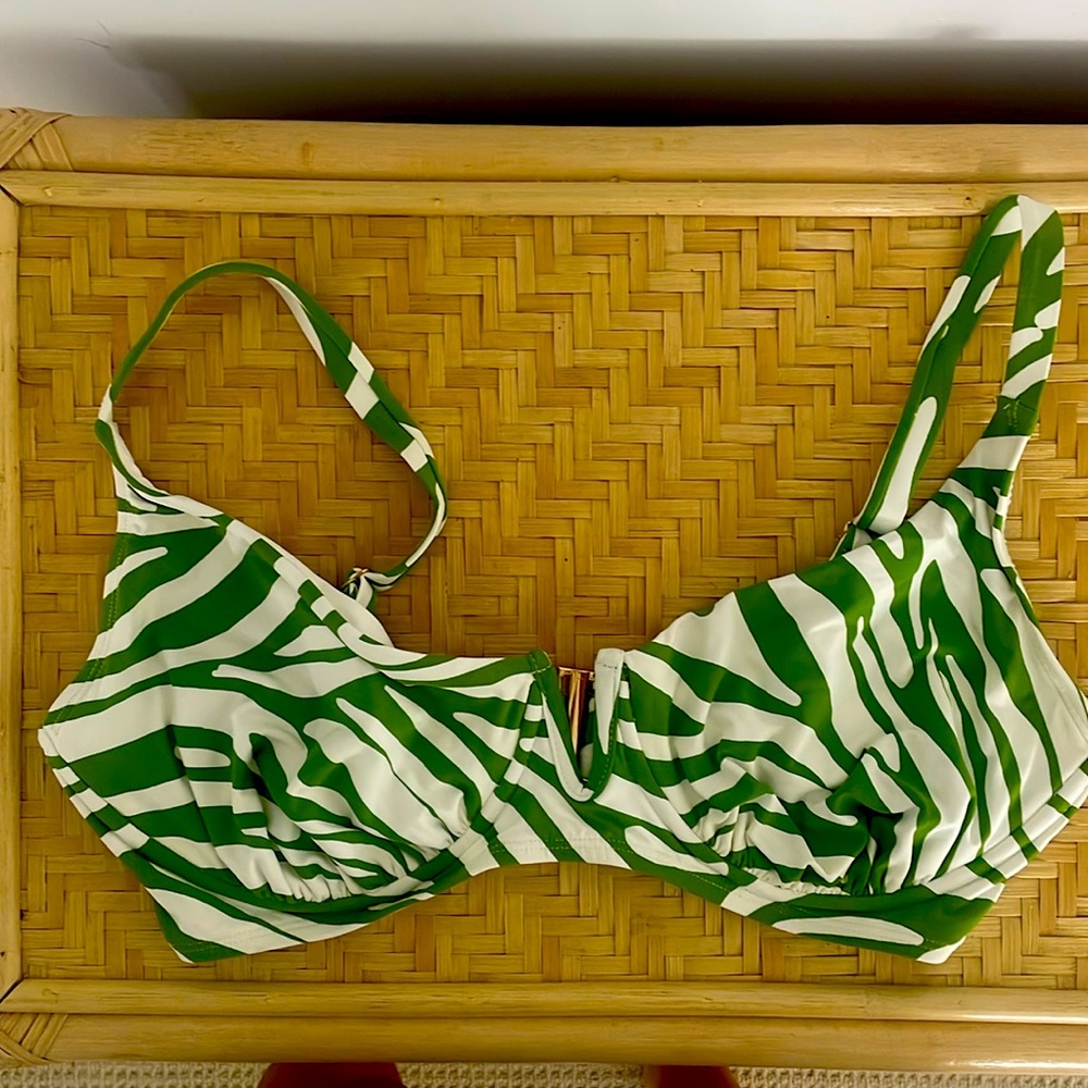 NWOT Anne Cole bikini top